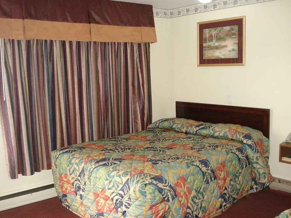 Lincoln Motel Sturgeon Falls Dış mekan fotoğraf