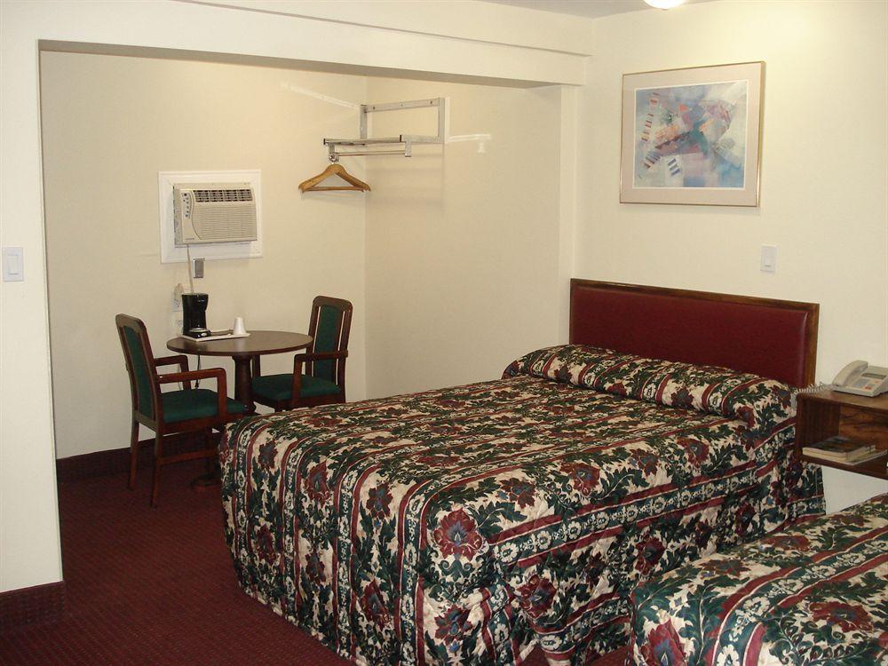 Lincoln Motel Sturgeon Falls Dış mekan fotoğraf