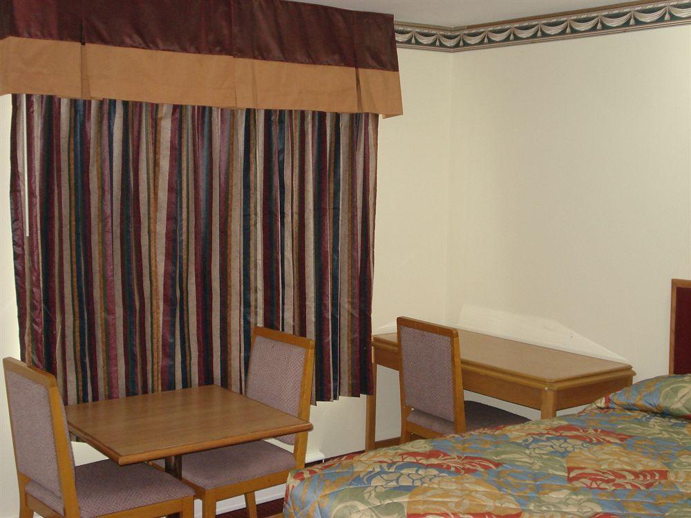 Lincoln Motel Sturgeon Falls Dış mekan fotoğraf
