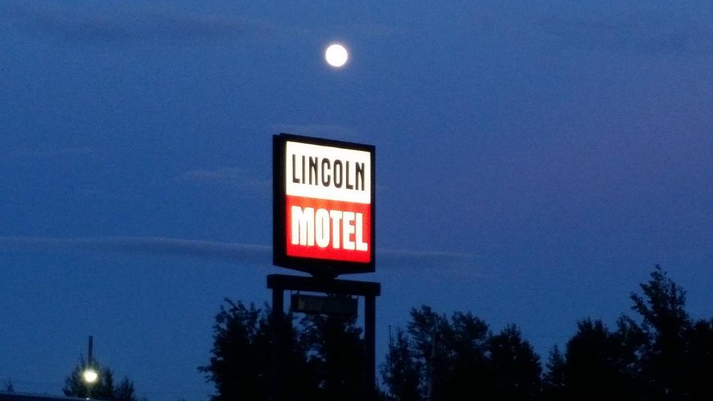 Lincoln Motel Sturgeon Falls Dış mekan fotoğraf