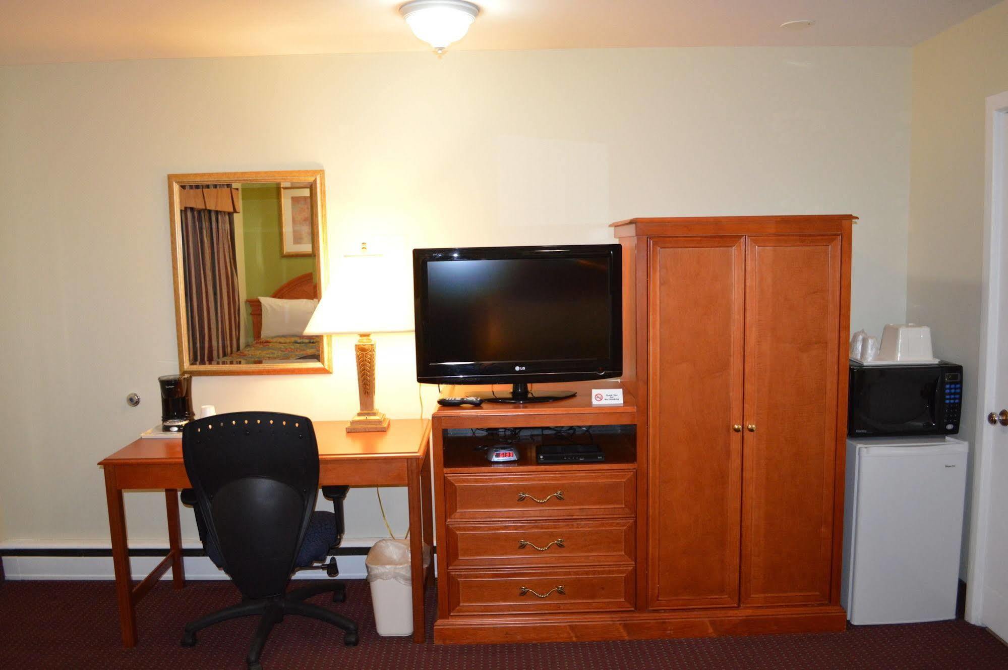 Lincoln Motel Sturgeon Falls Dış mekan fotoğraf