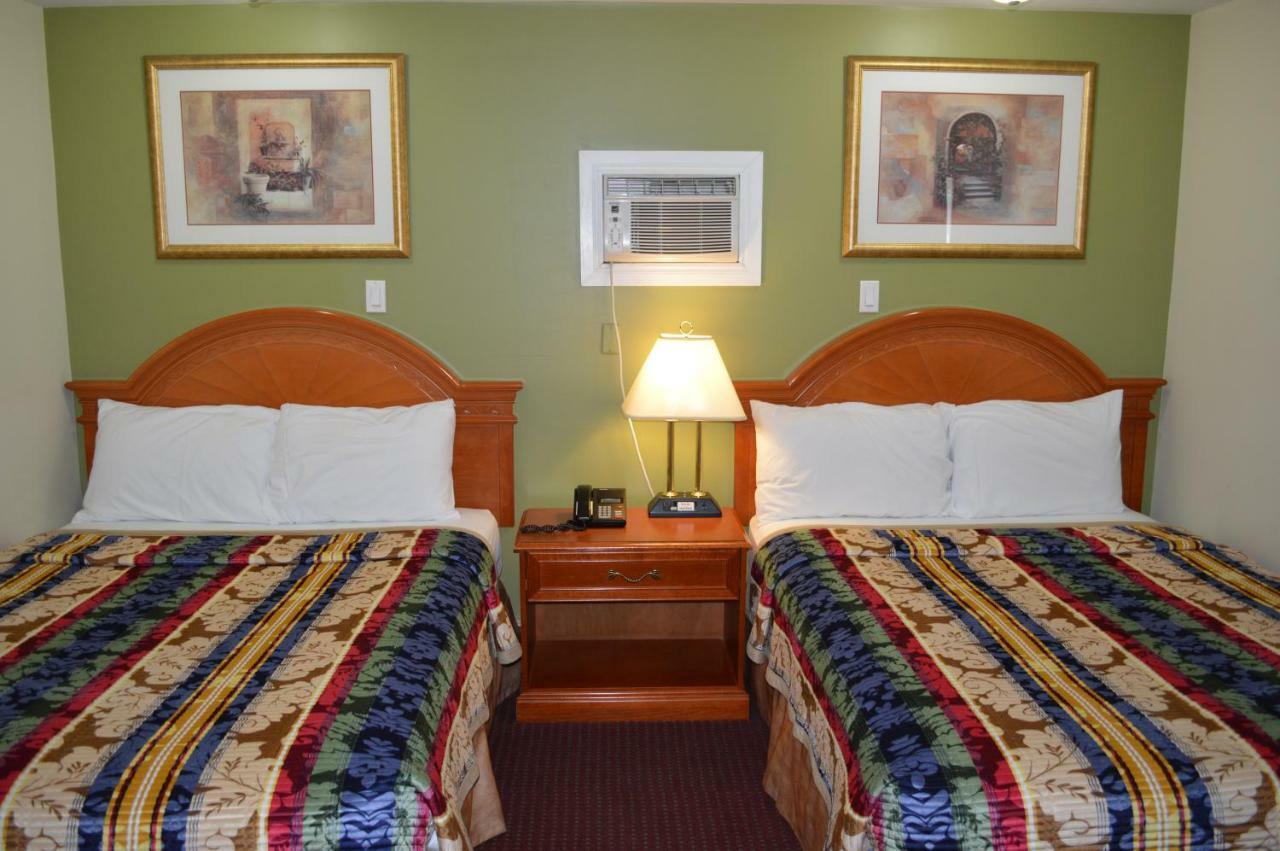 Lincoln Motel Sturgeon Falls Dış mekan fotoğraf