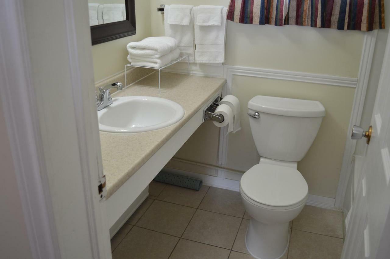 Lincoln Motel Sturgeon Falls Dış mekan fotoğraf